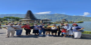 ULUN DANU TEMPLE TRIP